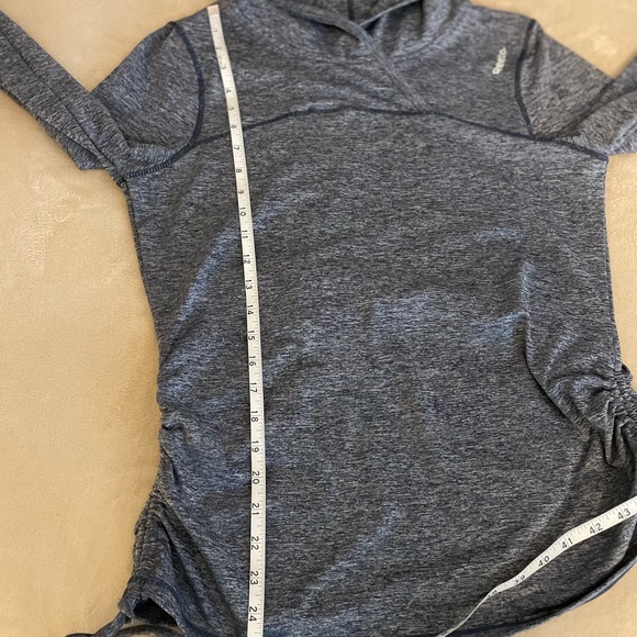 Reebok Hooded Training Top - Size M - Picture 7 of 9